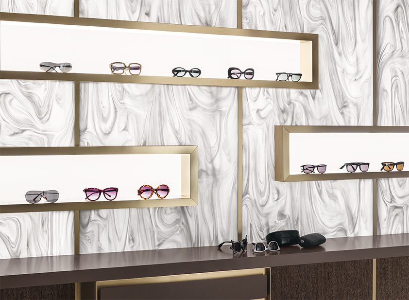 sites/corian-uk.telkeadev.lu/IMG/jpg/grey_onxy_backlit_eyeglass_store_3-3.jpg